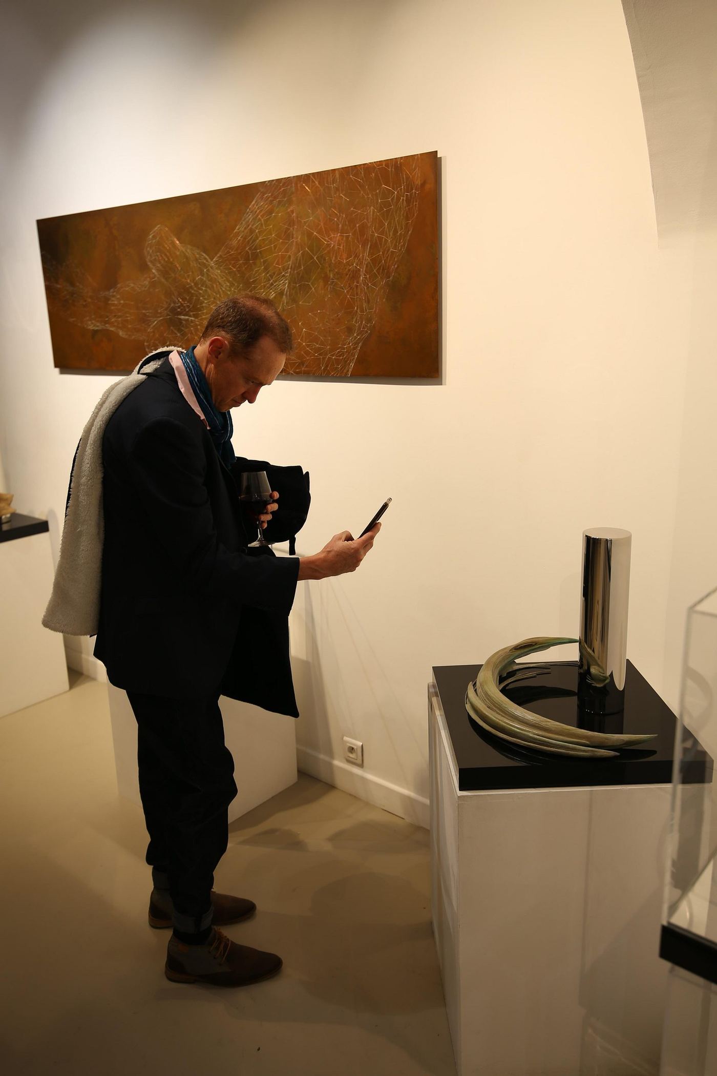 Visitors interacting with the exhibition — photograph 18